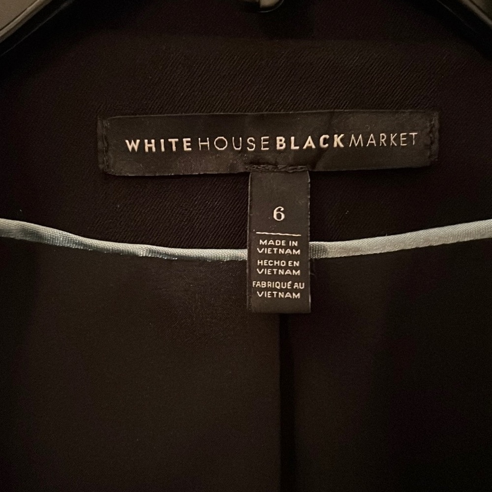 White House Black Market fully lined size 6 blazer
